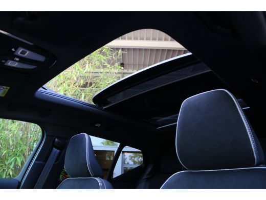 Volvo  EX40 185 kW Single Motor Extended Range RWD Ultra Black Edition | Panoramadak | Harman/Kardon | 360 Ca... ActivLease financial lease