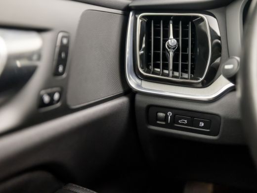 Volvo  S60 2.0 Recharge T6 AWD Inscription 391Pk Automaat (APPLE CARPLAY, GROOT NAVI, STUUR/STOELVERWARMING,... ActivLease financial lease