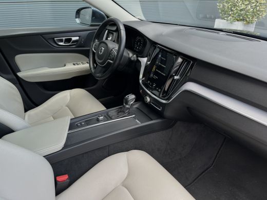 Volvo  V60 2.0 T5 Momentum ActivLease financial lease