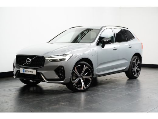 Volvo XC60 T6 350PK AWD Plus Dark | Trekhaak | 21" | Sportstoelen | 360° camera | Gelaagd glas rondom Volvo XC60 T6 350PK AWD Plus Dark | Trekhaak | 21" | Sportstoelen | 360° camera | Gelaagd glas rondom