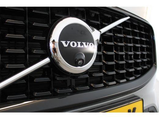 Volvo  XC60 T6 350PK AWD Plus Dark | Trekhaak | 21" | Sportstoelen | 360° camera |  Gelaagd glas rondom ActivLease financial lease