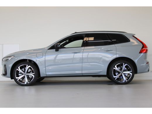 Volvo  XC60 T6 350PK AWD Plus Dark | Trekhaak | 21" | Sportstoelen | 360° camera |  Gelaagd glas rondom ActivLease financial lease