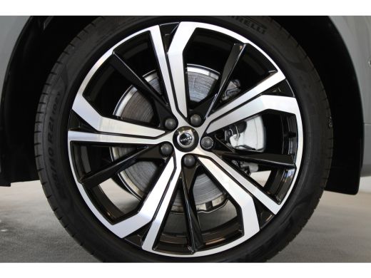 Volvo  XC60 T6 350PK AWD Plus Dark | Trekhaak | 21" | Sportstoelen | 360° camera |  Gelaagd glas rondom ActivLease financial lease