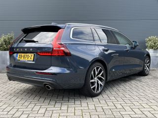 Volvo  V60 2.0 T5 Momentum