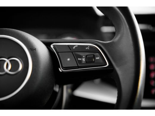 Audi A3 Sportback 30 TFSI Advanced edition ActivLease financial lease