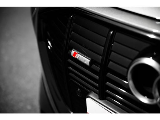Audi e-tron 50 quattro 313pk Launch edition Black | Panoramadak | 20" | Parkeerhulp v+a | Optiekpakket zwart ... ActivLease financial lease