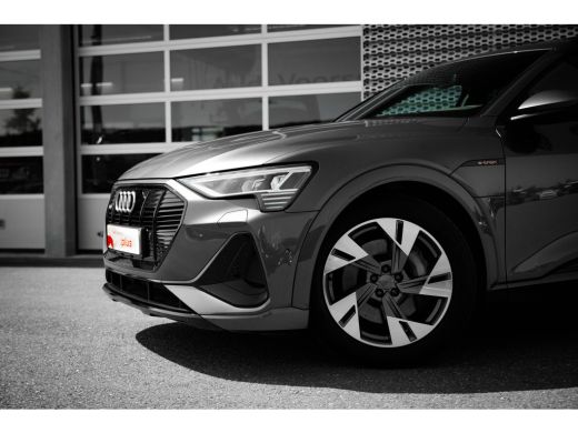 Audi e-tron 50 quattro 313pk Launch edition Black | Panoramadak | 20" | Parkeerhulp v+a | Optiekpakket zwart ... ActivLease financial lease