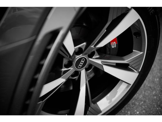 Audi e-tron S 503pk quattro 95 kWh | Panoramadak | Supersportstoelen | B&O ActivLease financial lease