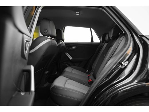 Audi Q2 35 TFSI S-Line | Stoelverw. voor | Elek. Klep | Cruise Control Adaptief | Comfort sleutel | ActivLease financial lease