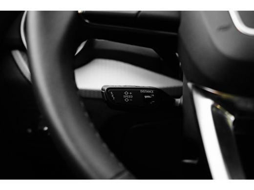 Audi Q2 35 TFSI S-Line | Stoelverw. voor | Elek. Klep | Cruise Control Adaptief | Comfort sleutel | ActivLease financial lease
