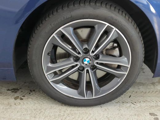 BMW 1 Serie 120i Business Edition Plus NL AUTO | PANO | LEDER | STUURWIEL VERW | ActivLease financial lease