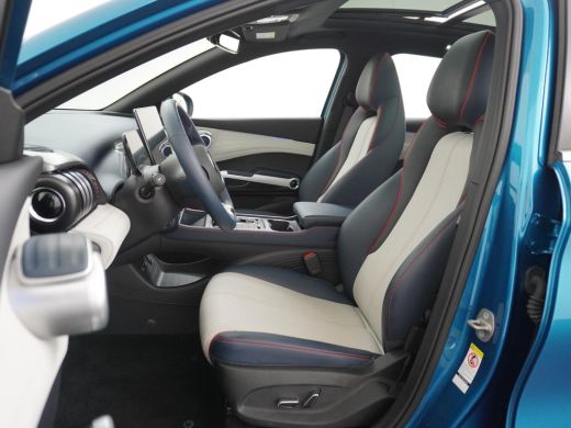 BYD ATTO 3 Design COMPLETE AUTO | RIJKLAAR INCL. FABR. GARANTIE T/M 2028 | AANDRIJFLIJN EN ACCU ZELFS T/M 2030 ActivLease financial lease