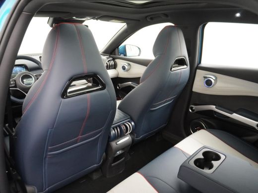 BYD ATTO 3 Design COMPLETE AUTO | RIJKLAAR INCL. FABR. GARANTIE T/M 2028 | AANDRIJFLIJN EN ACCU ZELFS T/M 2030 ActivLease financial lease