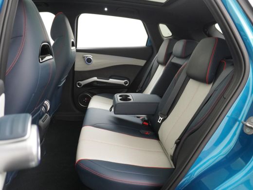BYD ATTO 3 Design COMPLETE AUTO | RIJKLAAR INCL. FABR. GARANTIE T/M 2028 | AANDRIJFLIJN EN ACCU ZELFS T/M 2030 ActivLease financial lease