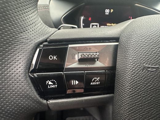 DS DS 3 1.2 PureTech Performance Line Automaat | Achteruitrijcamera | Airco (automatisch) | Apple Carplay... ActivLease financial lease