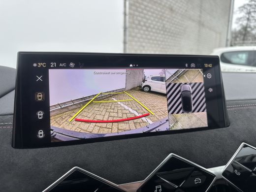 DS DS 3 1.2 PureTech Performance Line Automaat | Achteruitrijcamera | Airco (automatisch) | Apple Carplay... ActivLease financial lease
