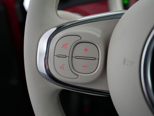 Fiat 500 1.0 Hybrid Dolcevita | Airco | Connected services | Cruise control ActivLease financial lease