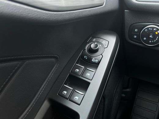 Ford Focus 1.0 EcoBoost Titanium X Business NL AUTO | TREKHAAK | CAMERA | PANO | ActivLease financial lease