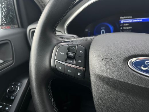 Ford Focus 1.0 EcoBoost Titanium X Business NL AUTO | TREKHAAK | CAMERA | PANO | ActivLease financial lease
