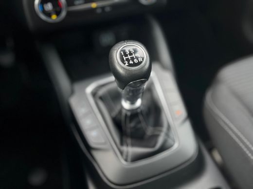 Ford Focus 1.0 EcoBoost Titanium X Business NL AUTO | TREKHAAK | CAMERA | PANO | ActivLease financial lease