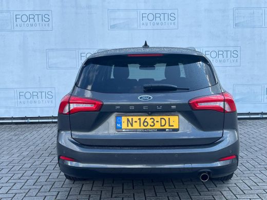 Ford Focus 1.0 EcoBoost Titanium X Business NL AUTO | TREKHAAK | CAMERA | PANO | ActivLease financial lease