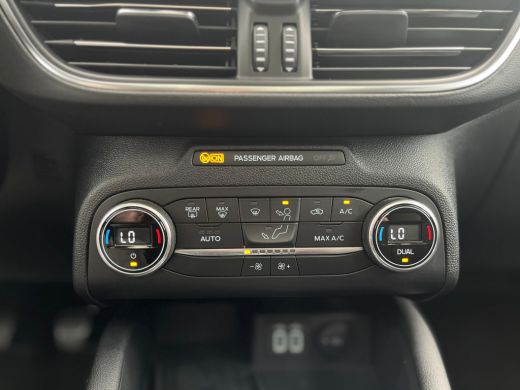 Ford Focus 1.0 EcoBoost Titanium X Business NL AUTO | TREKHAAK | CAMERA | PANO | ActivLease financial lease