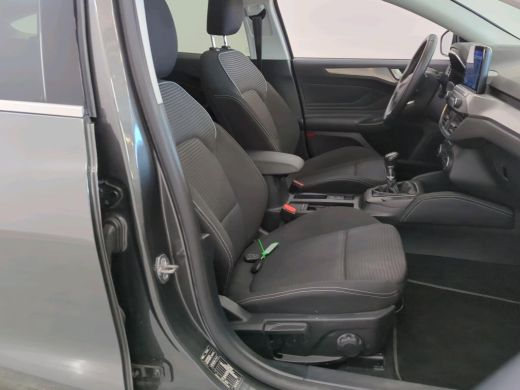 Ford Focus 1.0 EcoBoost Titanium X Business NL AUTO | TREKHAAK | CAMERA | PANO | ActivLease financial lease