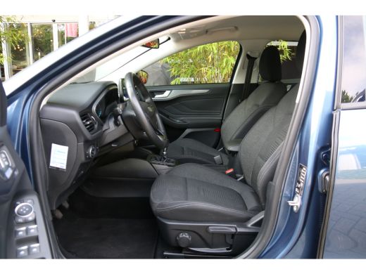 Ford Focus 1.5 EcoBoost Active Business | 1500kg trekgewicht! | Stoel+stuurverw. | Elek. a. klep | LED | 17'' ActivLease financial lease
