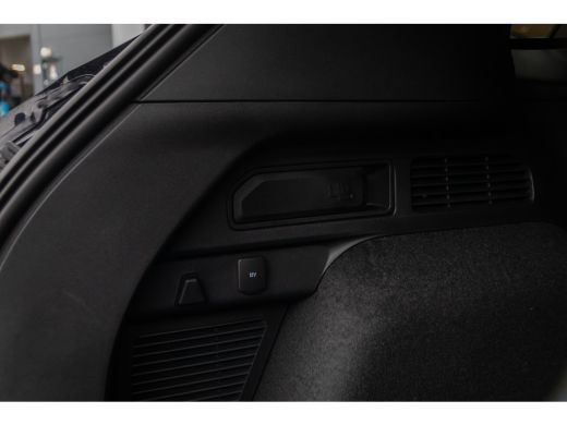 Ford Kuga 2.5 PHEV ST-Line X | Elektrisch panorama-dak | Elektrisch verstelbare stoel met geheugen | Winter... ActivLease financial lease