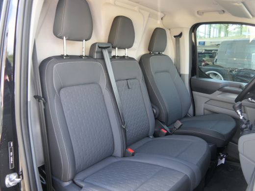 Ford Transit Custom 300 2.0 TDCI L2H1 150 pk Limited MANUAL ActivLease financial lease