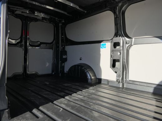 Ford Transit Custom 300 2.0 TDCI L2H1 150 pk Limited MANUAL ActivLease financial lease