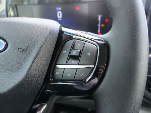 Ford Transit Custom 300 2.0 TDCI L2H1 150 pk Limited MANUAL ActivLease financial lease