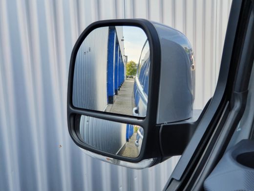 Ford Transit Custom 320 2.0 TDCI Automaat L2H1 Limited | Camera | Driver Assistance Pakket | 8-weg verstelbare & verw... ActivLease financial lease