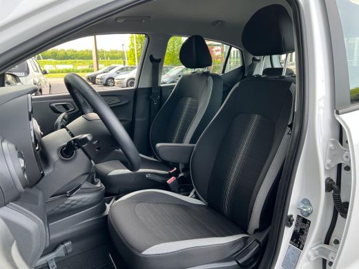 Hyundai i10 1.0 66pk Comfort (facelift) | LED | Airco | Carplay | Navigatie | Bluetooth | Cruisecontrol | 1e ... ActivLease financial lease