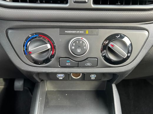 Hyundai i10 1.0 66pk Comfort (facelift) | LED | Airco | Carplay | Navigatie | Bluetooth | Cruisecontrol | 1e ... ActivLease financial lease
