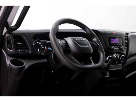 Iveco Daily 35C14 136pk E6 Open Laadbak D.C. Trekhaak 3500kg 05-2023 ActivLease financial lease