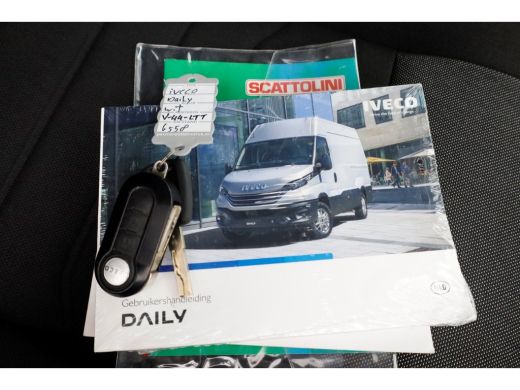 Iveco Daily 35C14 136pk E6 Open Laadbak D.C. Trekhaak 3500kg 05-2023 ActivLease financial lease