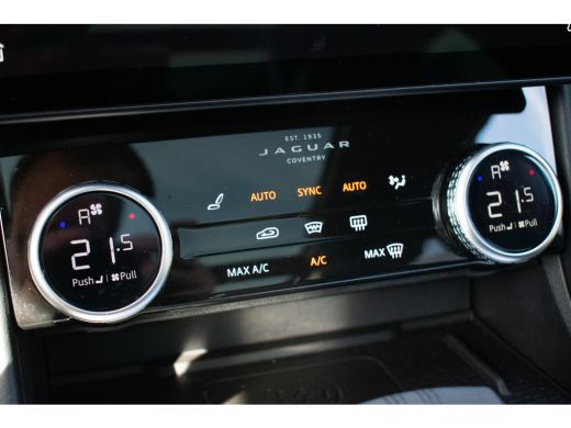 Jaguar F-PACE 2.0 P400e PHEV R-Dynamic Black Pano-ACC-Meridian-Trekhaak-22'' ActivLease financial lease