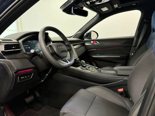 Lynk & Co 01 1.5 | Achterbank in delen neerklapbaar | Airco (automatisch) | Apple Carplay/Android Auto|telefoo... ActivLease financial lease