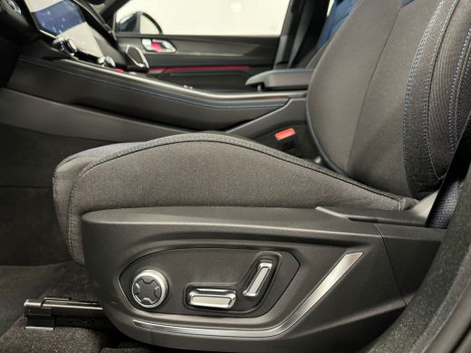 Lynk & Co 01 1.5 | Achterbank in delen neerklapbaar | Airco (automatisch) | Apple Carplay/Android Auto|telefoo... ActivLease financial lease