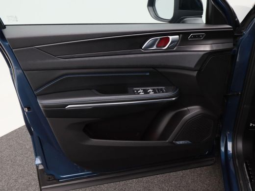 Lynk & Co 01 1.5 Phev 262 Pk Automaat | Full LED | Panoramadak | 360 Camera | 20 Inch | Stoelverwarming | 16.6... ActivLease financial lease