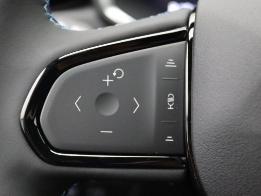 Lynk & Co 01 Plug-in Hybride 261PK AUT trekhaak, panoramadak, zwarte hemel, 360 gr. camera, stuur/stoelverwarm... ActivLease financial lease