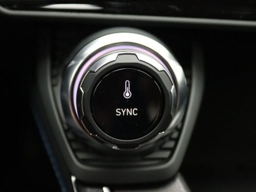 Lynk & Co 01 Plug-in Hybride 261PK AUT trekhaak, panoramadak, zwarte hemel, 360 gr. camera, stuur/stoelverwarm... ActivLease financial lease