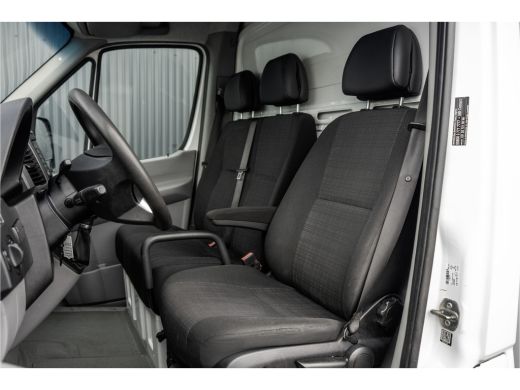 Mercedes-Benz Sprinter 314 CDI | Bakwagen met laadklep | Automaat | 3.5T Trekgewicht | Airco | Cruise | Euro 6 ActivLease financial lease