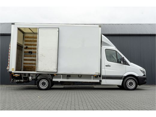 Mercedes-Benz Sprinter 314 CDI | Bakwagen met laadklep | Automaat | 3.5T Trekgewicht | Airco | Cruise | Euro 6 ActivLease financial lease