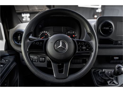 Mercedes-Benz Sprinter 314 CDI | Bakwagen met laadklep | Mbux | Camera | CarPlay | Climate | Euro 6 ActivLease financial lease