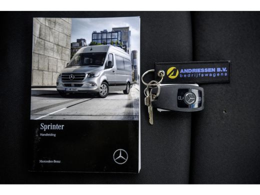 Mercedes-Benz Sprinter 314 CDI | Bakwagen met laadklep | Mbux | Camera | CarPlay | Climate | Euro 6 ActivLease financial lease