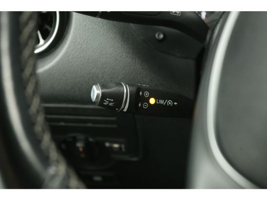 Mercedes-Benz Vito 114 CDI Lang Automaat Camera Airco Cruise Carplay Trekhaak 18"LMV Navigatie 3 Persoons ActivLease financial lease
