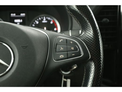 Mercedes-Benz Vito 114 CDI Lang Automaat Camera Airco Cruise Carplay Trekhaak 18"LMV Navigatie 3 Persoons ActivLease financial lease