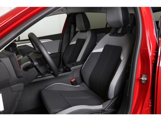 Opel Astra Sports Tourer 1.2 Level 2 110pk | Multi media Navi | Parkeersensoren V+A | Cruise control | Clima... ActivLease financial lease